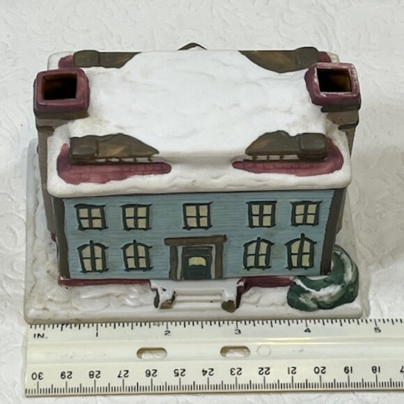 VTG Claire Burke Christmas Memories Porcelain Incense House 1990 Winter Snow - Picture 9 of 16